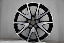 Load image into Gallery viewer, 1x Alufelge 17 Zoll 6.5" 5x100 50ET 8535-5KOD 87169090 Toyota Yaris Rim Wheel FEL2565861906kj