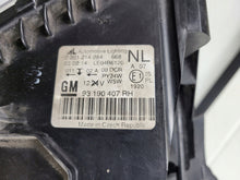 Laden Sie das Bild in den Galerie-Viewer, Frontscheinwerfer Opel Zafira B 301214284 Xenon Rechts Scheinwerfer Headlight