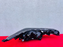 Laden Sie das Bild in den Galerie-Viewer, Frontscheinwerfer Toyota Corolla 81150-02S60 LED Links Scheinwerfer Headlight SCH3876745806at