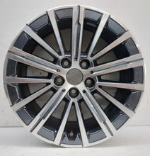 Laden Sie das Bild in den Galerie-Viewer, 1x Alufelge 17 Zoll 7.0" 5x112 41ET 6891174 BMW 2 Active Tourer U06 Rim Wheel FEL8017799627aw