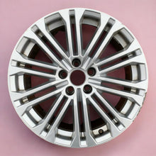 Load image into Gallery viewer, 1x Alufelge 18 Zoll 8.0&quot; 5x112 31ET Glanz Silber 8W0601025EE Audi A4 B9