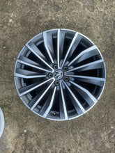 Load image into Gallery viewer, 1x Alufelge 20 Zoll 9.5" 5x112 VW I Rim Wheel FEL6084228973he
