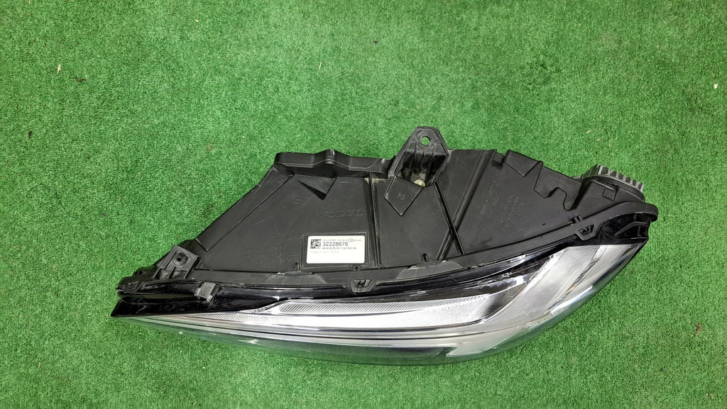 Frontscheinwerfer Volvo S90 V90 32228676 LED Links Scheinwerfer Headlight SCH3838336593bn