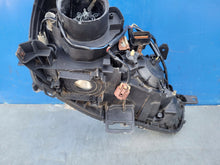 Laden Sie das Bild in den Galerie-Viewer, Frontscheinwerfer Mitsubishi Outlander II P8926 85122000 Xenon Links Headlight SCH5646452212xm