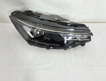 Load image into Gallery viewer, Frontscheinwerfer VW Passat 3J1941006 Rechts Scheinwerfer Headlight SCH8518205179tl