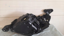 Laden Sie das Bild in den Galerie-Viewer, Frontscheinwerfer Peugeot 2008 208 II 9841641980 Full LED Rechts Headlight