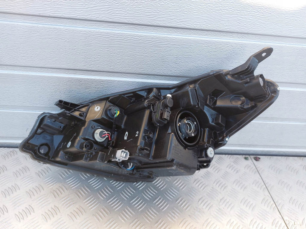 Frontscheinwerfer Toyota Yaris LED Rechts Scheinwerfer Headlight