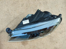 Load image into Gallery viewer, Frontscheinwerfer Skoda Superb III 3V1941015B Xenon Links Scheinwerfer Headlight SCH2386036762zo