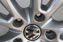 Laden Sie das Bild in den Galerie-Viewer, 1x Alufelge 18 Zoll 8.0&quot; 5x130 7P6601025C VW Touareg Rim Wheel
