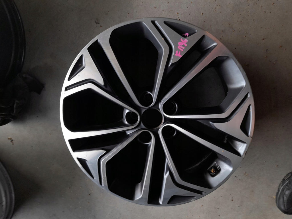 1x Alufelge 19 Zoll 8.0" 5x114.3 Hyundai Santa Fe Rim Wheel FEL6135978076is