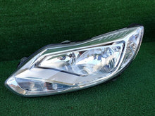 Laden Sie das Bild in den Galerie-Viewer, Frontscheinwerfer Ford Focus III BM51-13W030-AJ Links Scheinwerfer Headlight