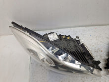 Load image into Gallery viewer, Frontscheinwerfer Volvo C30 31299818 31299819 LE08A6184 Xenon Rechts oder Links SCH6245034130rg