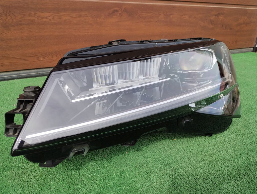 Frontscheinwerfer Skoda Superb III 3V1941017D Xenon Links Scheinwerfer Headlight