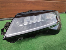 Load image into Gallery viewer, Frontscheinwerfer Skoda Superb III 3V1941017D Xenon Links Scheinwerfer Headlight