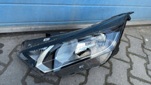 Laden Sie das Bild in den Galerie-Viewer, Frontscheinwerfer Hyundai I20 III 92101-Q0 Links Scheinwerfer Headlight SCH5738564923cb