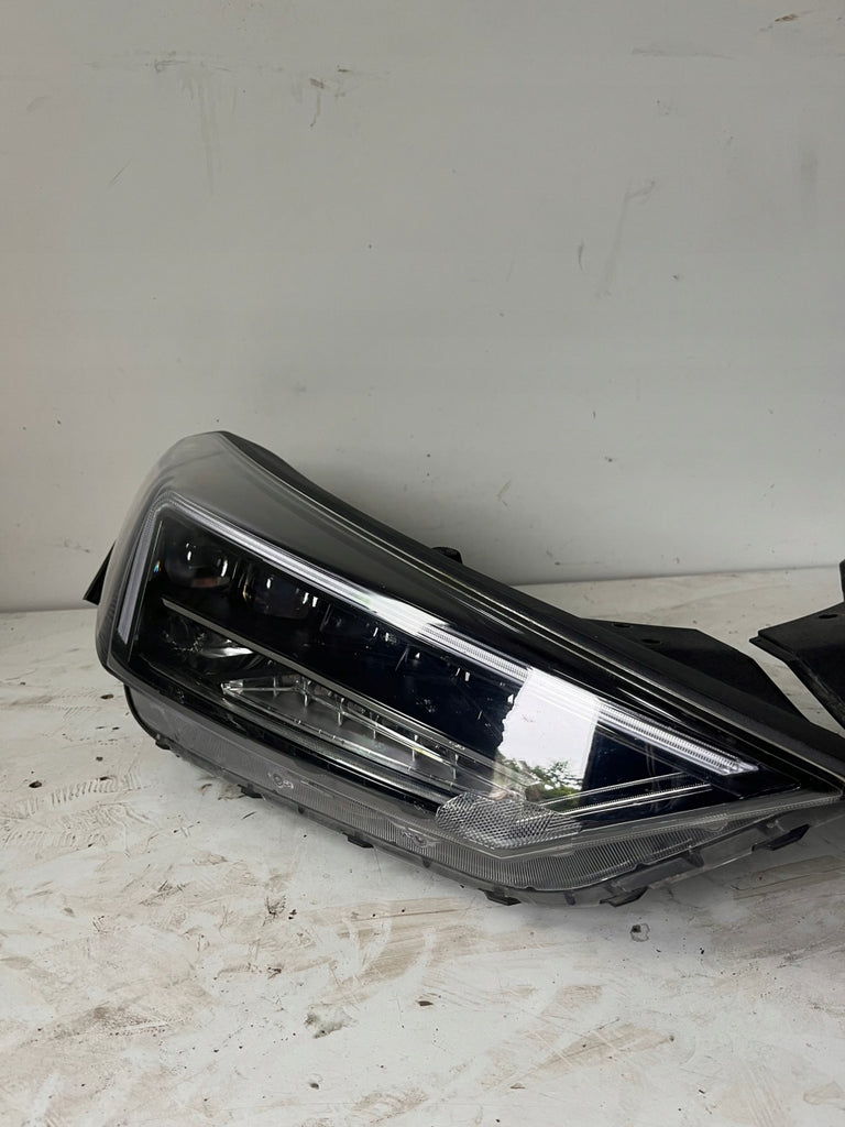 Frontscheinwerfer Hyundai Tucson 92102D7700 Links Scheinwerfer Headlight SCH2868849878mw