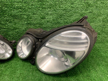 Laden Sie das Bild in den Galerie-Viewer, Frontscheinwerfer Mercedes-Benz W211 Bi-Xenon Rechts Scheinwerfer Headlight SCH7586722810pe