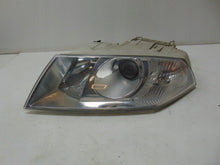 Laden Sie das Bild in den Galerie-Viewer, Frontscheinwerfer Skoda Octavia II 1Z1941015 Xenon Ein Stück (Rechts oder Links) SCH9771928455lq