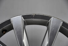 Laden Sie das Bild in den Galerie-Viewer, 1x Alufelge 17 Zoll 7.0" 5x112 43ET Glanz Silber 5C0601025BE VW New Beetle FEL6873971157cq