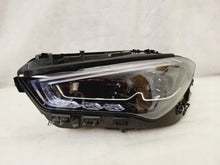 Laden Sie das Bild in den Galerie-Viewer, Frontscheinwerfer Mercedes-Benz Cla A1189061301 A1189061401 Ein Satz Headlight SCH6372237520vu