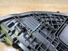 Laden Sie das Bild in den Galerie-Viewer, Frontscheinwerfer Mercedes-Benz W177 A1779064703 Links Scheinwerfer Headlight SCH1210974994bj