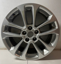Load image into Gallery viewer, 1x Alufelge 17 Zoll 7.0" 5x108 50ET Glanz Silber LJ6C-A2A Ford Kuga Rim Wheel FEL3947725231ur
