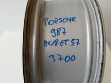 Laden Sie das Bild in den Galerie-Viewer, 1x Alufelge 18 Zoll 98736213700 Porsche Boxster Cayman 987 Rim Wheel FEL7296290602hk