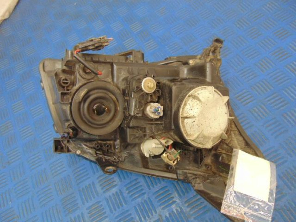 Frontscheinwerfer Toyota Avensis 0821211L1L Ein Stück (Rechts oder Links)