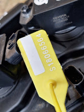 Laden Sie das Bild in den Galerie-Viewer, Motor Toyota Yaris M15A 1.5 24TKm Hybrid Engine Unkomplett MOT5428096149iy