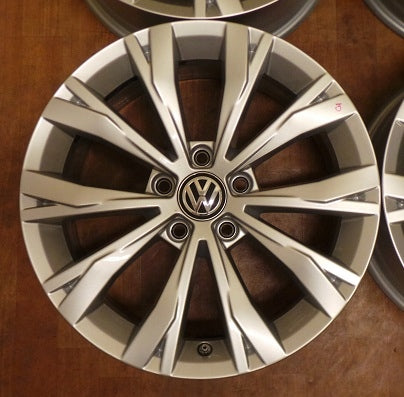 4x Alufelge 17 Zoll 7.0" 5x112 40ET Glanz Silber 5NA601025 VW Tiguan Rim Wheel FEL3212489459zl