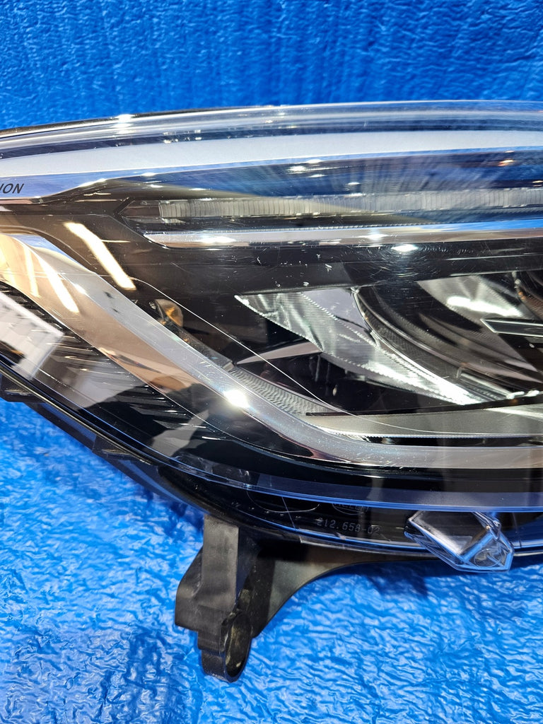 Frontscheinwerfer Renault Captur I 260107244R Full LED Rechts Headlight SCH3261057293nk
