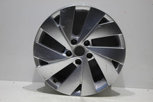 Load image into Gallery viewer, 1x Alufelge 17 Zoll 7.5&quot; 5x112 51ET 5H0601025C Audi Golf Viii Rim Wheel