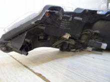 Laden Sie das Bild in den Galerie-Viewer, Frontscheinwerfer Toyota Corolla 81110-02L70-00 Rechts Scheinwerfer Headlight SCH4117079968ck
