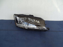 Laden Sie das Bild in den Galerie-Viewer, Frontscheinwerfer Skoda Fabia I 6V1941018E Rechts Scheinwerfer Headlight SCH9935087624cr