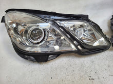 Laden Sie das Bild in den Galerie-Viewer, Frontscheinwerfer Mercedes-Benz W212 A2128205861 A2128205761 Xenon Ein Satz SCH7679794212no