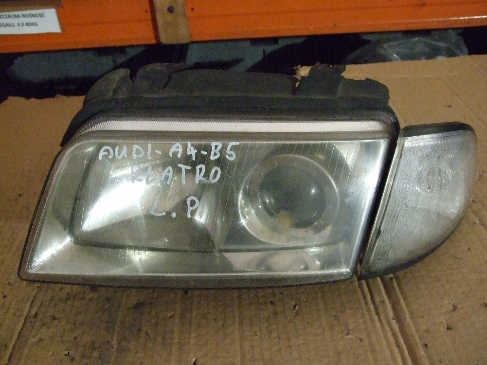 Frontscheinwerfer Audi A4 B5 Xenon Links Scheinwerfer Headlight