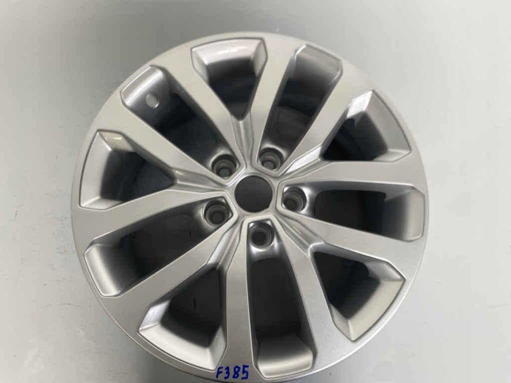 1x Alufelge 17 Zoll 7.0" 5x114.3 40ET Glanz Silber 403008177 Renault Kadjar