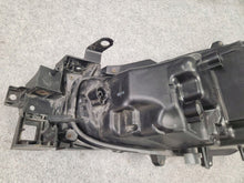 Laden Sie das Bild in den Galerie-Viewer, Frontscheinwerfer Mazda III B63C-51030-SCZ B63C-51030 LED Rechts Headlight SCH5333358167od