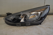Laden Sie das Bild in den Galerie-Viewer, Frontscheinwerfer Ford Focus JX7B-13W030-CE Links Scheinwerfer Headlight SCH5311545199mh