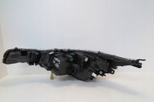 Laden Sie das Bild in den Galerie-Viewer, Frontscheinwerfer Toyota Corolla 81110-02X10 Rechts Scheinwerfer Headlight
