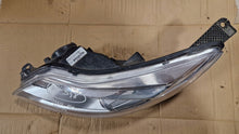 Laden Sie das Bild in den Galerie-Viewer, Frontscheinwerfer Ford Focus BM51-13D155-AJ Links Scheinwerfer Headlight SCH1521093161lc