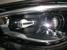 Laden Sie das Bild in den Galerie-Viewer, Frontscheinwerfer Mercedes-Benz W206 A2069062903 Links Scheinwerfer Headlight SCH4171623509ll