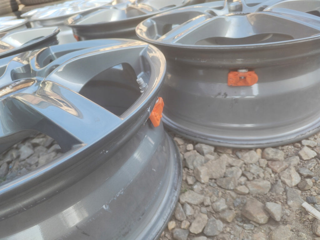 4x Alufelge 16 Zoll 6.5" 5x114.3 50ET Glanz Silber KBA48069 Mazda Z 4 Rim Wheel FEL1346323575mu