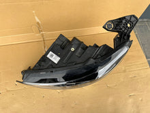 Laden Sie das Bild in den Galerie-Viewer, Frontscheinwerfer Opel Corsa F 39162653 Links Scheinwerfer Headlight SCH8826044777qt