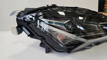 Laden Sie das Bild in den Galerie-Viewer, Frontscheinwerfer Skoda Superb I 3P1941016B Rechts Scheinwerfer Headlight SCH3635563086jo