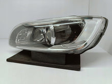 Laden Sie das Bild in den Galerie-Viewer, Frontscheinwerfer Volvo S60 II V60 31420261 Xenon Links Scheinwerfer Headlight SCH8954742806kj