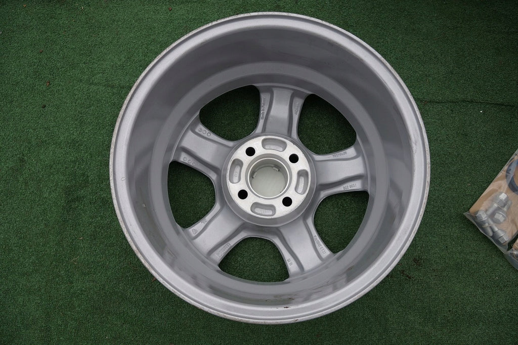 4x Alufelge 15 Zoll 7.0" 4x100 37ET Matt Silber 7R5704Q3 Opel Corsa E D FEL9886862997ei