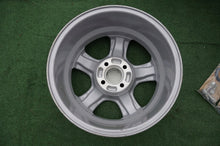 Laden Sie das Bild in den Galerie-Viewer, 4x Alufelge 15 Zoll 7.0" 4x100 37ET Matt Silber 7R5704Q3 Opel Corsa E D FEL9886862997ei