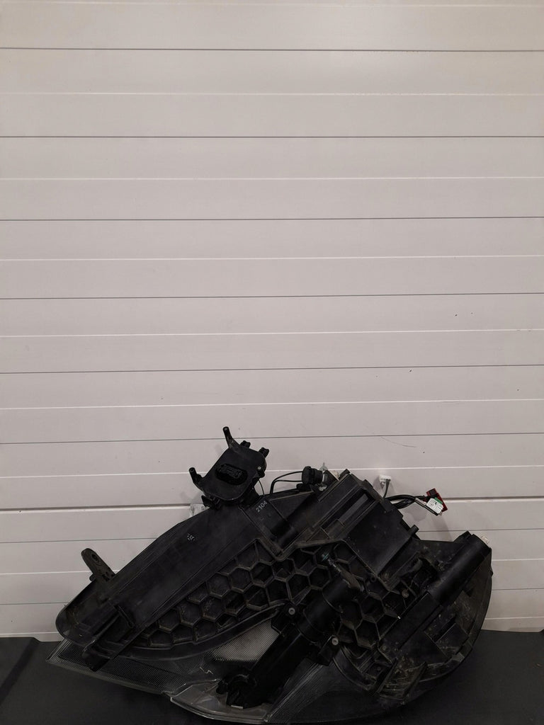 Frontscheinwerfer Skoda Superb Rechts Scheinwerfer Headlight