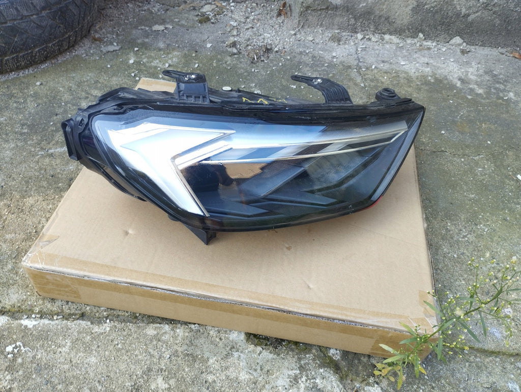 Frontscheinwerfer Audi A1 82A941034D Rechts Scheinwerfer Headlight